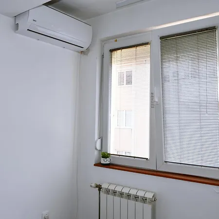 招待所 Sani 斯科普里