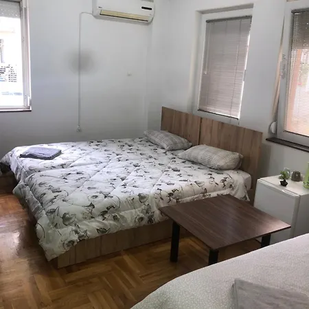Sani Guest house